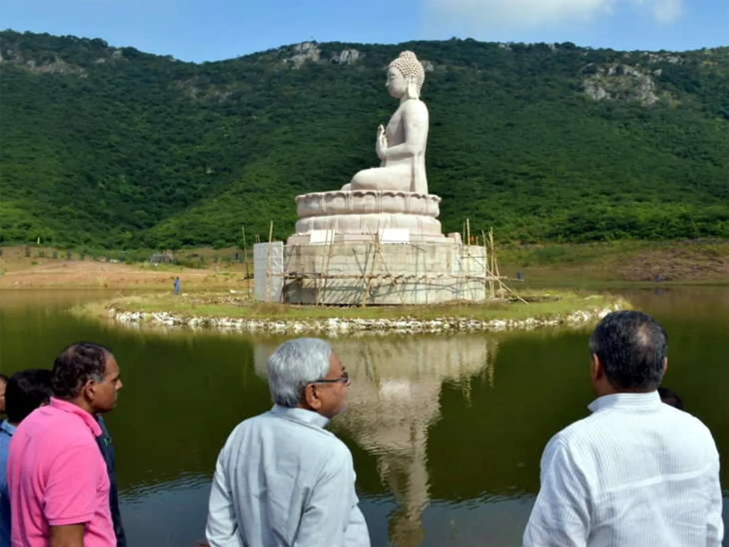 statue budha